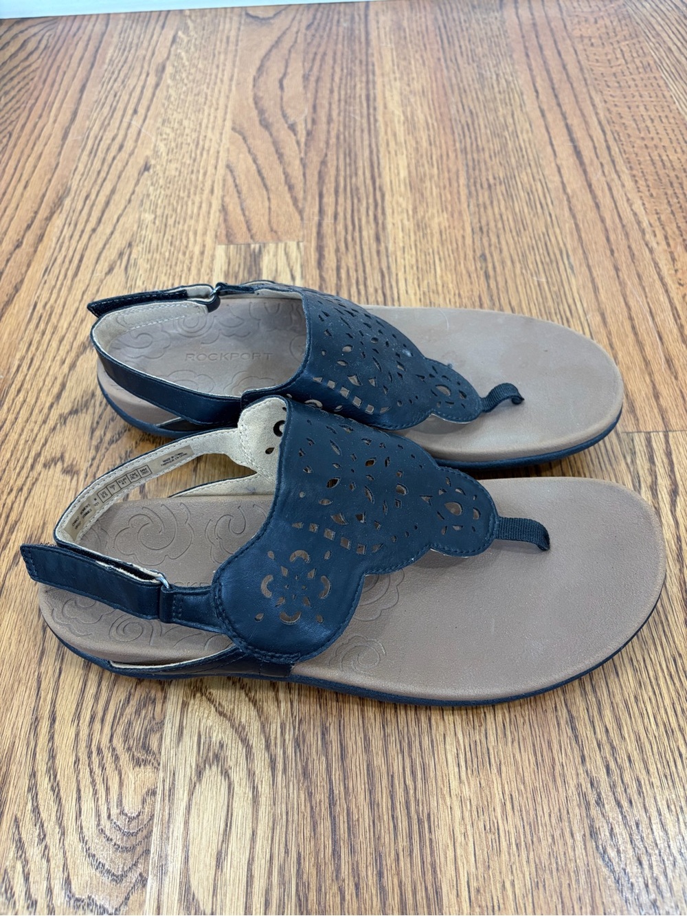 Rockport Black Cutout Velcro Slingback Thong Sandals (9.5) - Picture 5 of 11